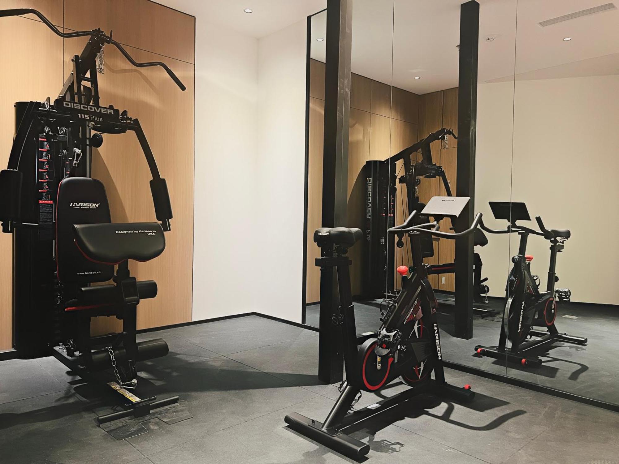 Dayin Garden Hotel -Near People'S Square & Nanjing Road-Large Social Area -Bar -Cafe -Gym -Free Laundry Luggage Storage -24H Front Desk-English Service Shanghái Exterior foto
