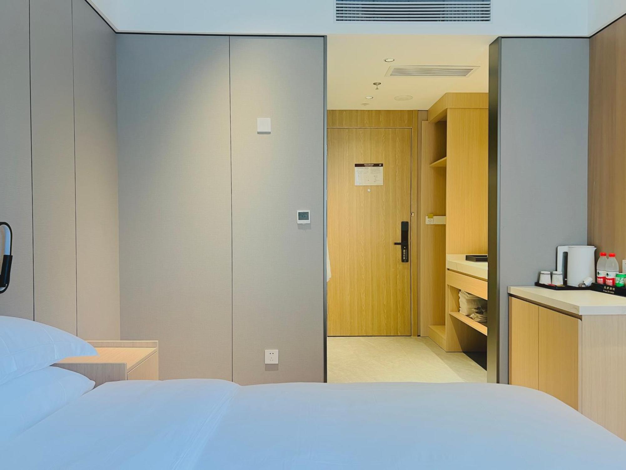 Dayin Garden Hotel -Near People'S Square & Nanjing Road-Large Social Area -Bar -Cafe -Gym -Free Laundry Luggage Storage -24H Front Desk-English Service Shanghái Exterior foto