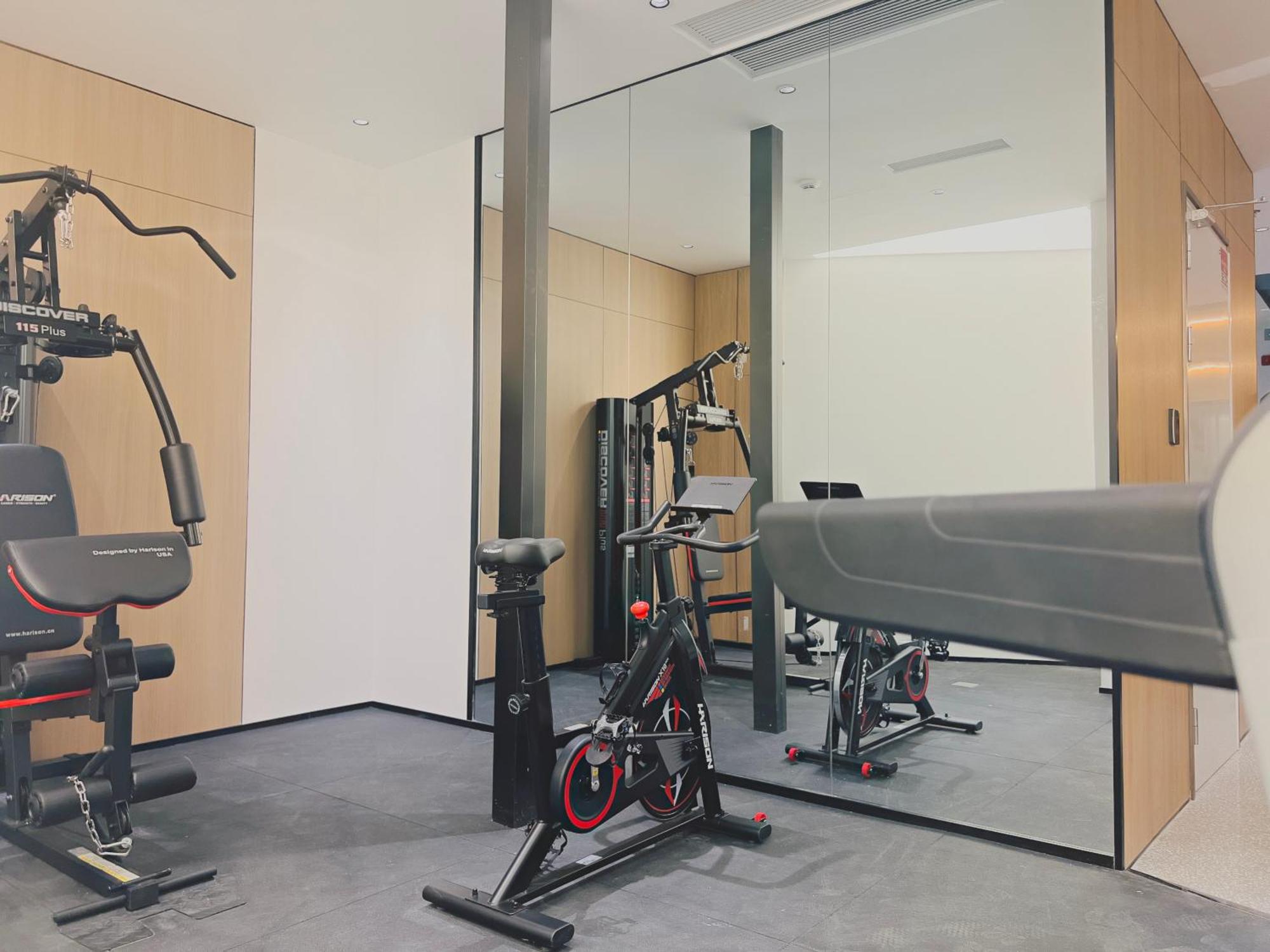 Dayin Garden Hotel -Near People'S Square & Nanjing Road-Large Social Area -Bar -Cafe -Gym -Free Laundry Luggage Storage -24H Front Desk-English Service Shanghái Exterior foto